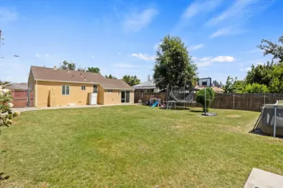 916 Jewell Avenue, Yuba City, CA 95991 - Photo 32