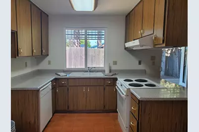 10048 Biscanewoods Way, Sacramento, CA 95827 - Photo 14
