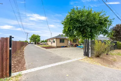 966 Myrna Avenue, Olivehurst, CA 95961 - Photo 4