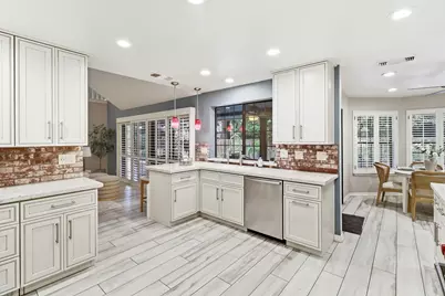 9411 Leal Court, Elk Grove, CA 95758 - Photo 2