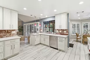 9411 Leal Ct, Elk Grove, CA 95758 - Photo 2