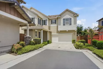 437 N Orinda Court, Tracy, CA 95391 - Photo 2