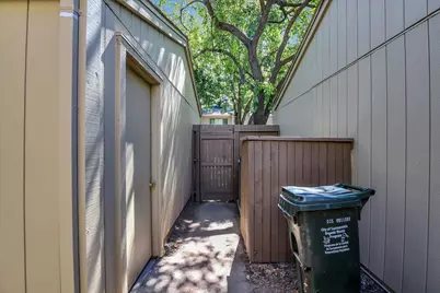 8 Adelphi Court, Sacramento, CA 95825 - Photo 30