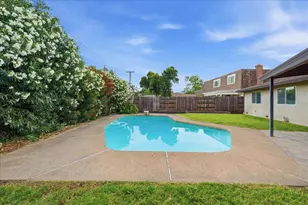 4607 Hixon Cir, Carmichael, CA 95608 - Photo 40