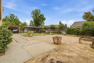 969 Colson Way, Galt, CA 95632 - Photo 36
