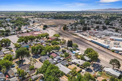 727 Taft Avenue, Tracy, CA 95376 - Photo 42