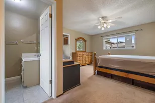 2340 E Hawkeye Ave, Turlock, CA 95380 - Photo 24