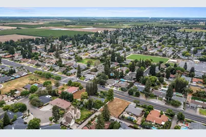 2340 E Hawkeye Avenue, Turlock, CA 95380 - Photo 46