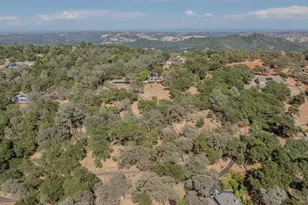5681 Honeycomb Ln, Shingle Springs, CA 95682 - Photo 8
