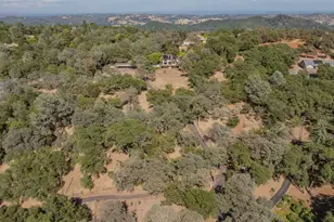 5681 Honeycomb Ln, Shingle Springs, CA 95682 - Photo 8