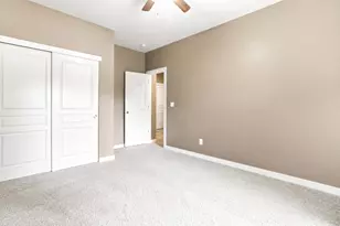 4856 Hazelwood Ave, Carmichael, CA 95608 - Photo 40