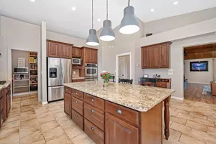 325 Diamond Oaks Rd, Roseville, CA 95678 - Photo 12