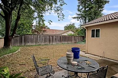 10087 River Falls Circle, Stockton, CA 95209 - Photo 26