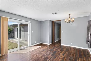 3070 Del Rio Dr, Stockton, CA 95204 - Photo 8