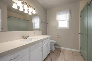 301 Robin Hood Dr, Modesto, CA 95350 - Photo 12