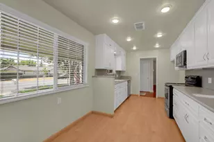 301 Robin Hood Dr, Modesto, CA 95350 - Photo 4