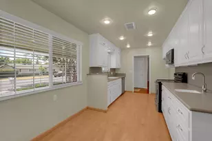 301 Robin Hood Dr, Modesto, CA 95350 - Photo 6