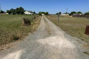 7249 W 4th St, Rio Linda, CA 95673 - Photo 4