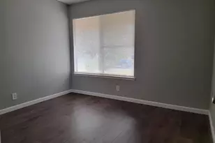 7548 Lindale Dr, Sacramento, CA 95828 - Photo 14