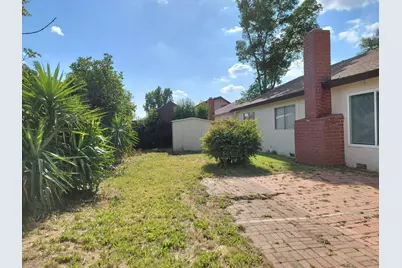 7548 Lindale Drive, Sacramento, CA 95828 - Photo 22