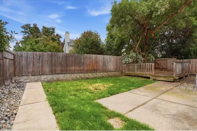 9013 Lanetry Court, Elk Grove, CA 95758 - Photo 32