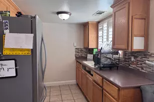 2151 S Pilgrim St, Stockton, CA 95206 - Photo 4