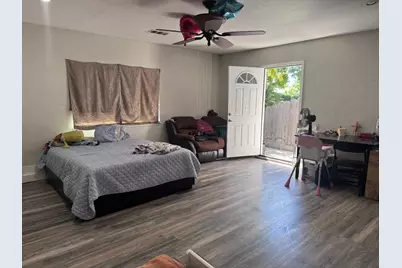2151 S Pilgrim Street, Stockton, CA 95206 - Photo 18