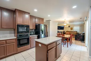 726 Anna Dr, Yuba City, CA 95993 - Photo 22