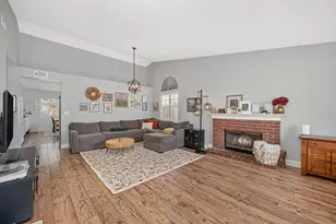 5208 Olivehurst Way, Elk Grove, CA 95758 - Photo 4