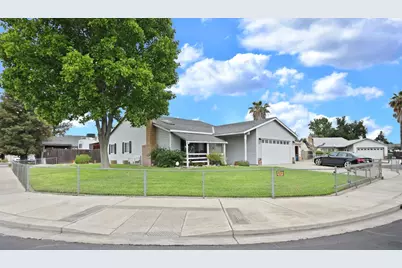 757 Clemens Court, Ripon, CA 95366 - Photo 2
