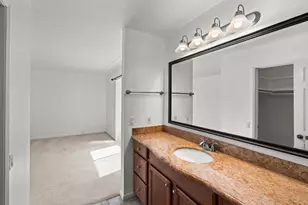 535 Woodside Oaks, Sacramento, CA 95825 - Photo 16