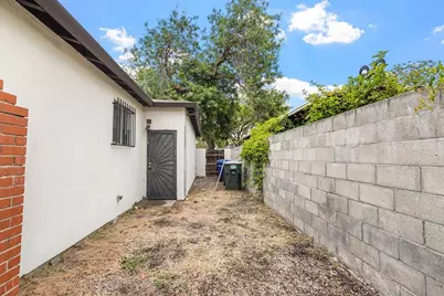 2105 Norman Way, Modesto, CA 95350 - Photo 30