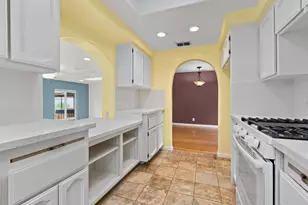 5620 25th St, Sacramento, CA 95822 - Photo 14