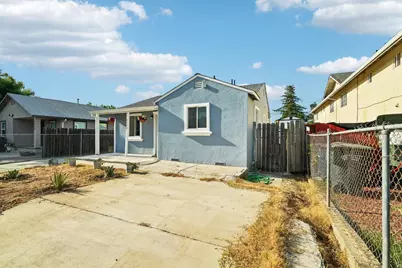 3404 22nd Avenue, Sacramento, CA 95820 - Photo 2