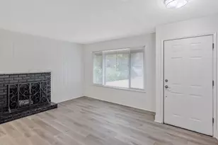 534 W Swift Ave, Clovis, CA 93612 - Photo 8