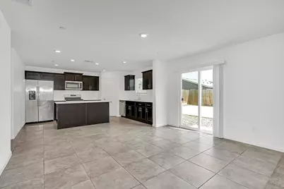 324 Shafer Trail Court, Merced, CA 95341 - Photo 16