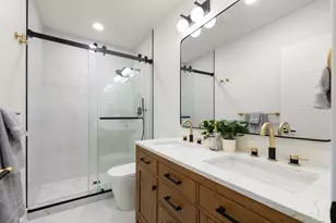 5401 J St, Sacramento, CA 95819 - Photo 26