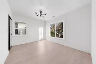 5401 J St, Sacramento, CA 95819 - Photo 18