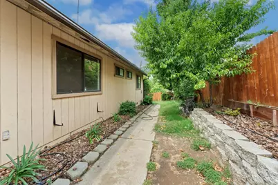 4401 Pennsylvania Avenue, Fair Oaks, CA 95628 - Photo 20
