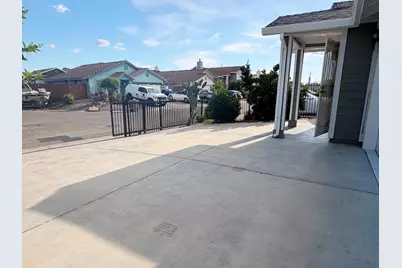 5927 Lemon Park Way, Sacramento, CA 95824 - Photo 32