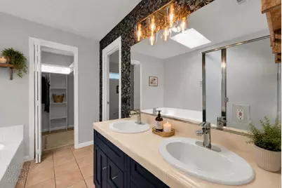 312 Creekside Way, Winters, CA 95694 - Photo 14