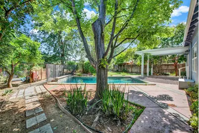312 Creekside Way, Winters, CA 95694 - Photo 32