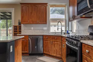 368 Nutcrest Ct, Oakdale, CA 95361 - Photo 14