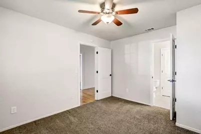 8986 Lansdowne Court, Elk Grove, CA 95624 - Photo 34