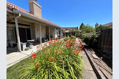 1930 Norfolk Drive, Lodi, CA 95242 - Photo 10