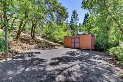 15875 Shannon Way, Nevada City, CA 95959 - Photo 14