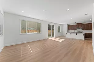 3578 Candletree Wy, Sacramento, CA 95835 - Photo 10