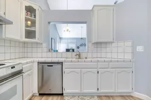 1104 Valencia, Modesto, CA 95350 - Photo 16