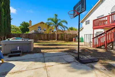 1808 Coventry Garden, Modesto, CA 95358 - Photo 32