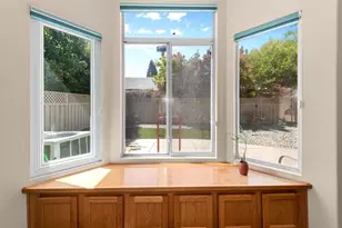300 Whiterose Ct, Roseville, CA 95747 - Photo 16